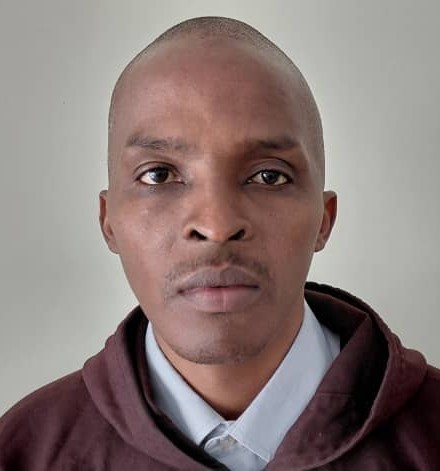 08 MUSANGO photo.jpg